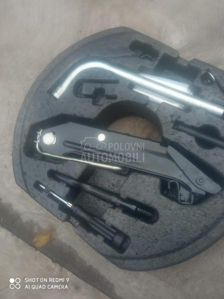 Set rezervnog točka