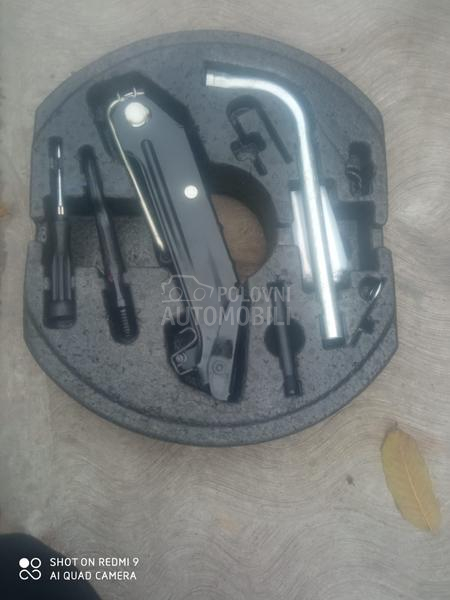 Set rezervnog točka