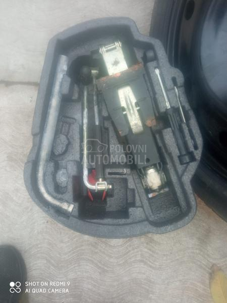 Set rezervnog točka