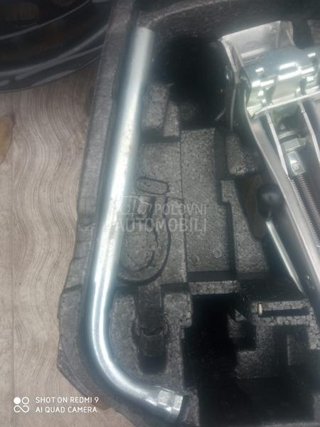 Set rezervnog točka