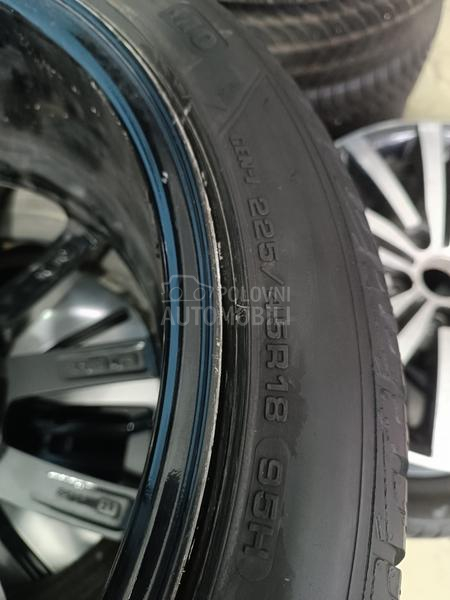 Goodyear 225/45 R18 Zimska