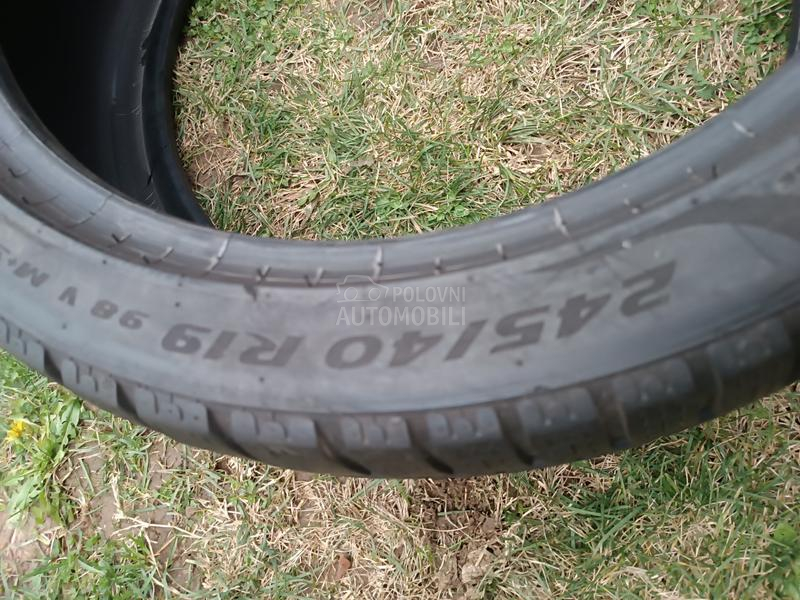 Pirelli 245/40 R19 Zimska
