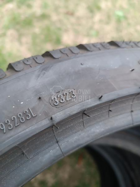 Pirelli 245/40 R19 Zimska