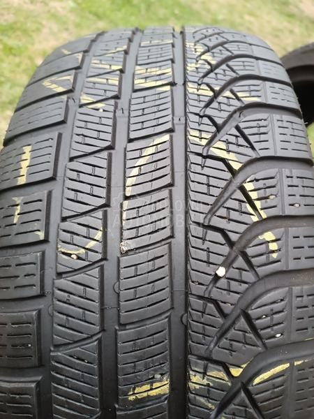 Pirelli 245/40 R19 Zimska