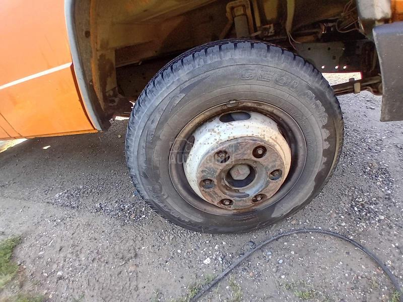 Mercedes Benz vario 609 D