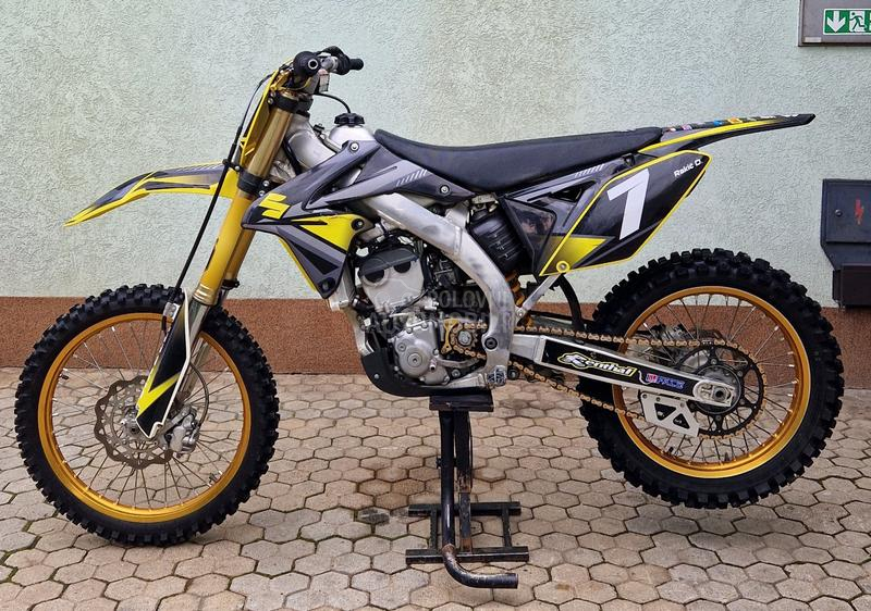 Suzuki Rmz250