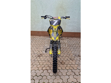 Suzuki Rmz250