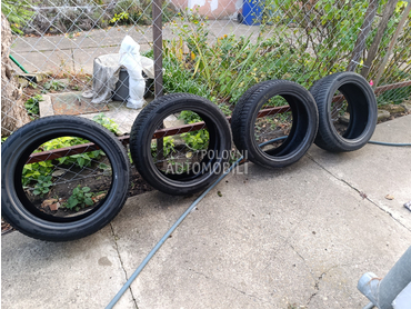 Hankook 235/45 R18 Zimska