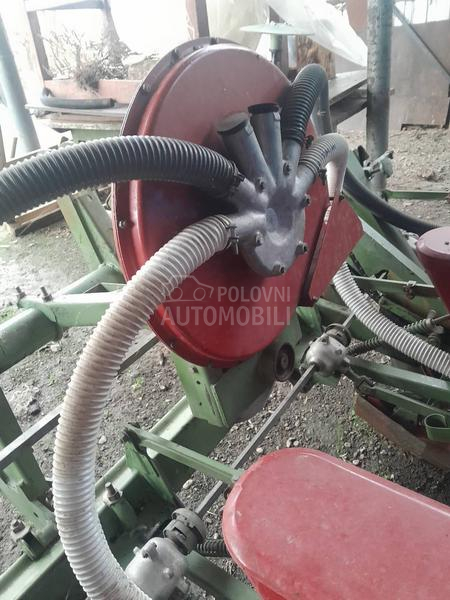 Nodet Pneumassem sejalica za kukuruz