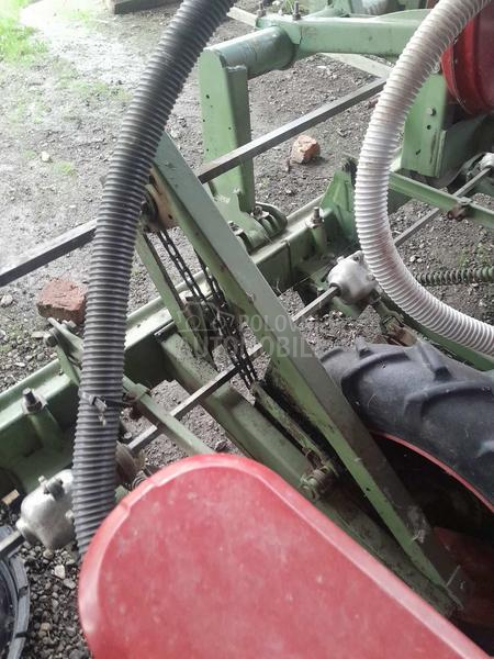 Nodet Pneumassem sejalica za kukuruz