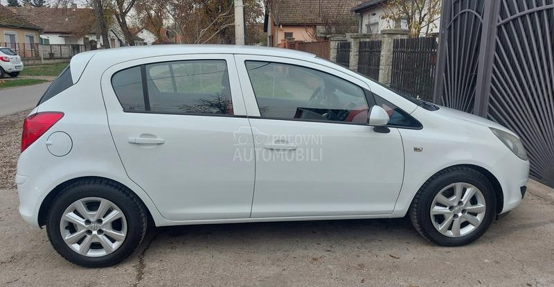Opel Corsa D 