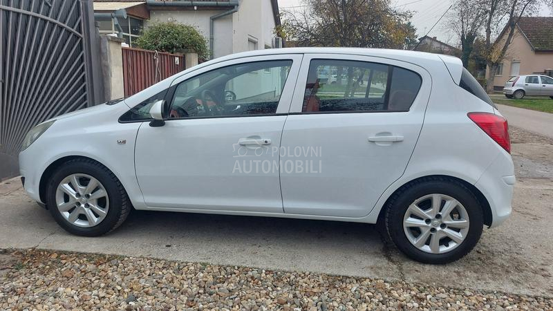 Opel Corsa D 