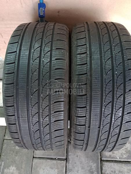 Rotalla 215/40 R17 Zimska