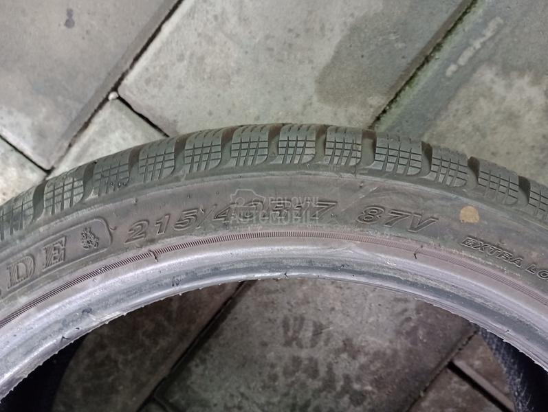 Goodride 215/40 R17 Zimska