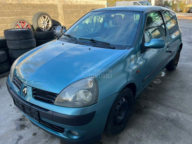 Renault Clio II 1.5dCi 2002. god. -  kompletan auto u delovima
