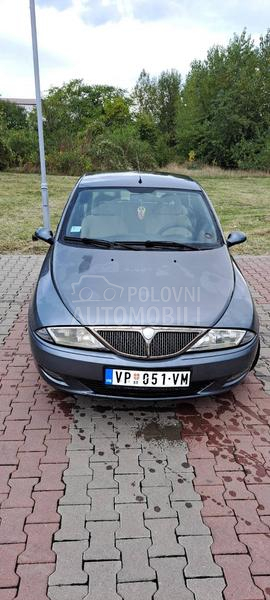 Lancia Ypsilon fire