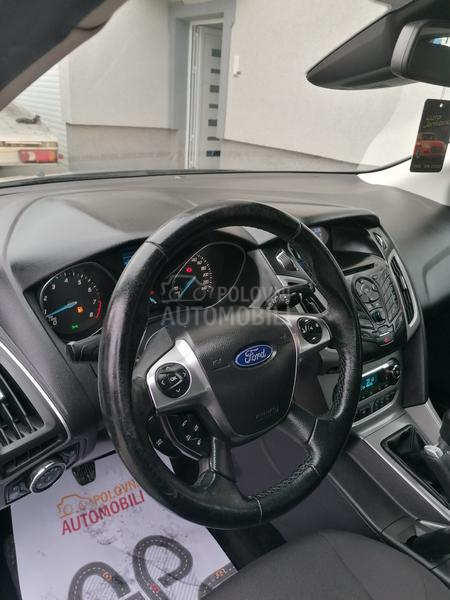 Ford Focus 1.0i TREND LINE CH