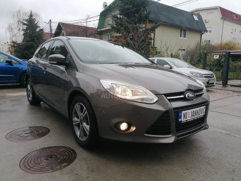 Ford Focus 1.0i TREND LINE CH