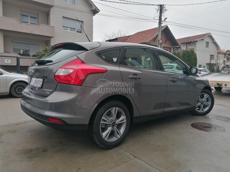 Ford Focus 1.0i TREND LINE CH