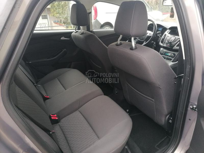Ford Focus 1.0i TREND LINE CH