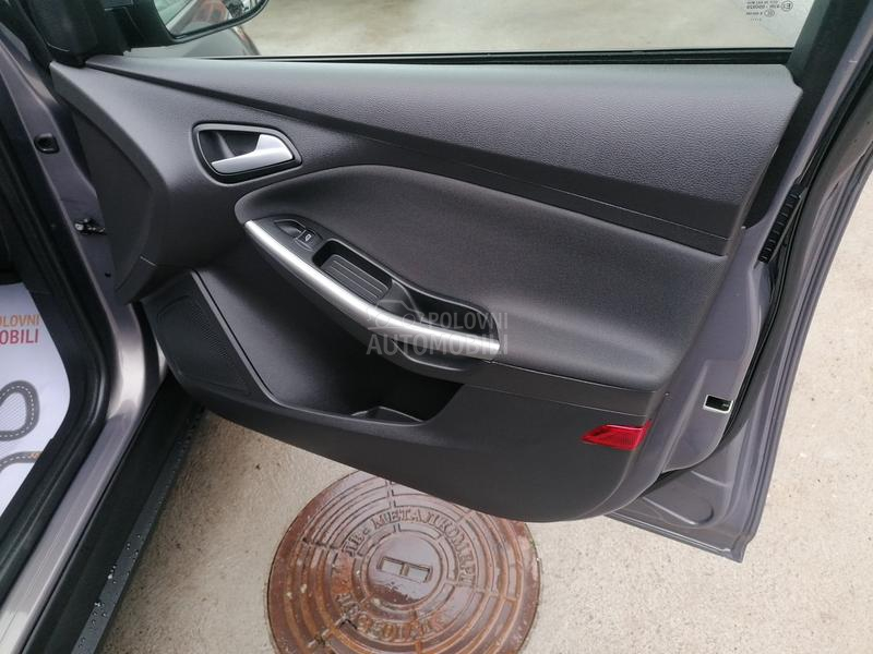 Ford Focus 1.0i TREND LINE CH