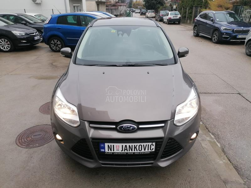 Ford Focus 1.0i TREND LINE CH