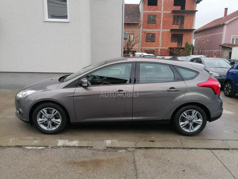 Ford Focus 1.0i TREND LINE CH
