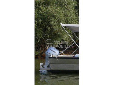 Prodajem vanbrodski motor Honda 8ks