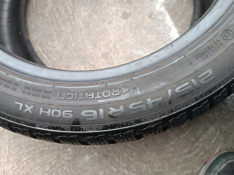 Nokian 215/45 R16 Zimska
