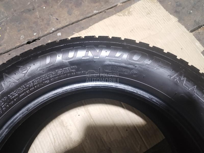Dunlop 205/60 R16 Zimska