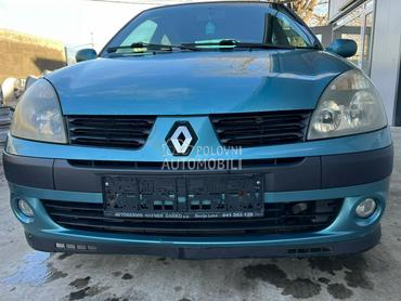 Branik prednji plavi TEF47 za Renault Clio od 1998. do 2004. god.