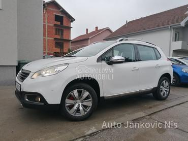 Peugeot 2008 1.6i ALLURE CH