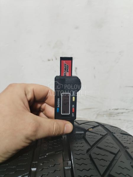 Petlas 225/45 R19 Zimska