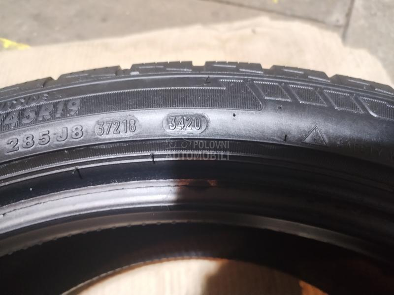 Petlas 225/45 R19 Zimska