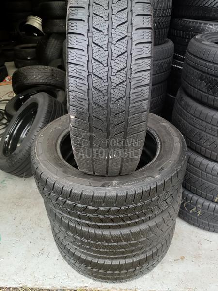 Continental 215/60 R17 Zimska