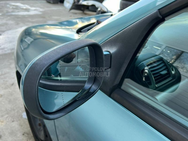 Retrovizor levi plavi TEF47