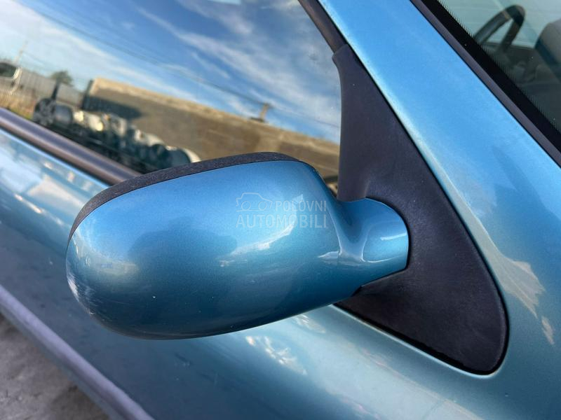 Retrovizor desni plavi TEF47