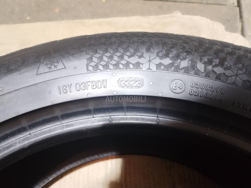 Continental 215/60 R17 Zimska