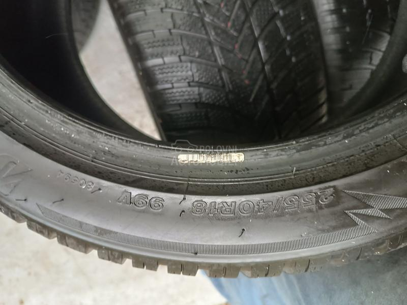 Bridgestone 255/40 R18 Zimska