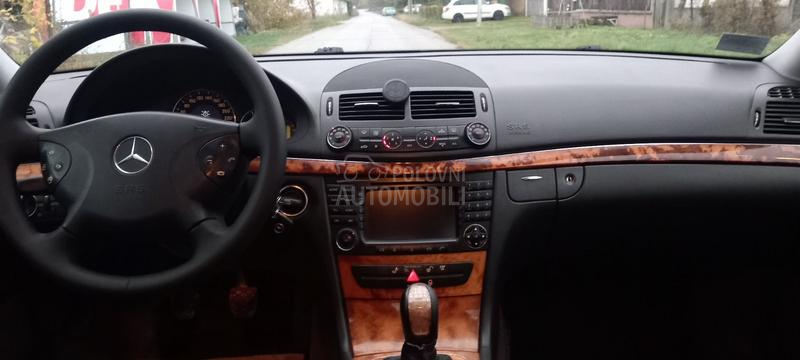 Mercedes Benz E 220 