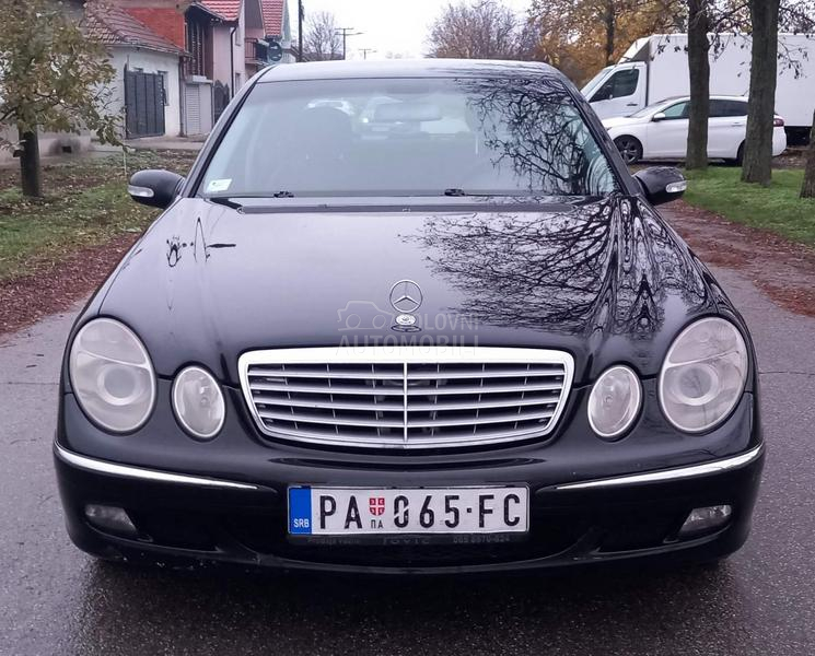 Mercedes Benz E 220 