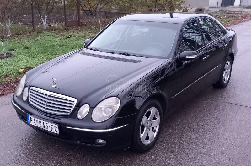 Mercedes Benz E 220 