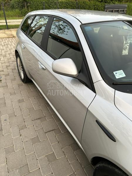 Alfa Romeo 159 ALFA ROMEMO 159