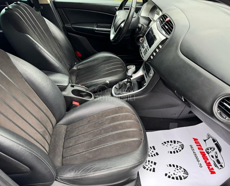 Lancia Delta 1.6 M-Jet PLATINO