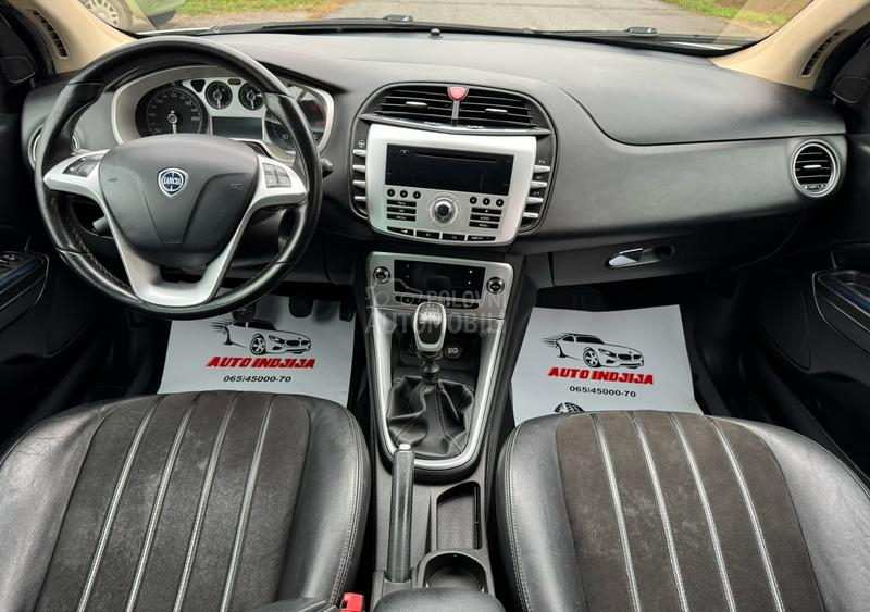 Lancia Delta 1.6 M-Jet PLATINO