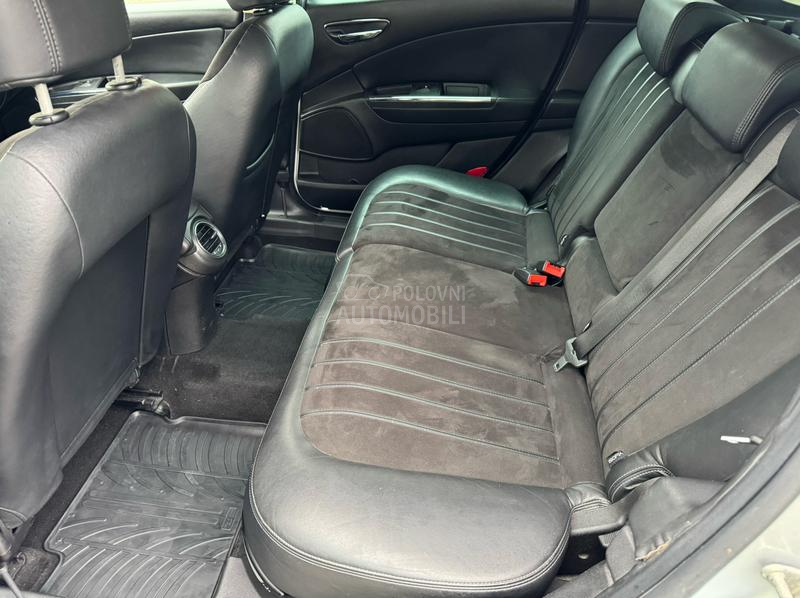 Lancia Delta 1.6 M-Jet PLATINO