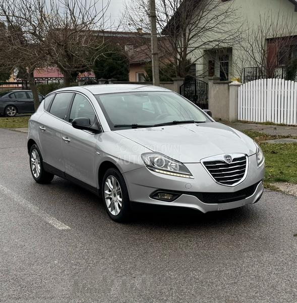 Lancia Delta 1.6 M-Jet PLATINO