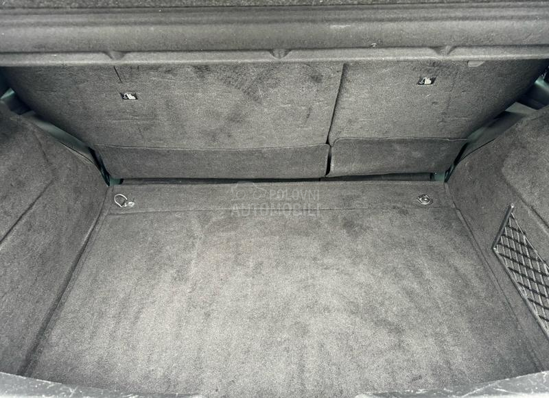 Lancia Delta 1.6 M-Jet PLATINO