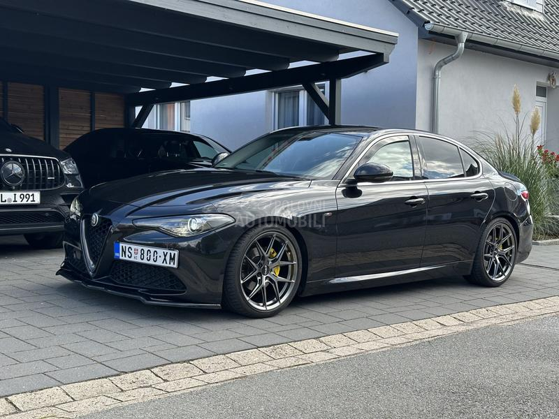 Alfa Romeo Giulia 