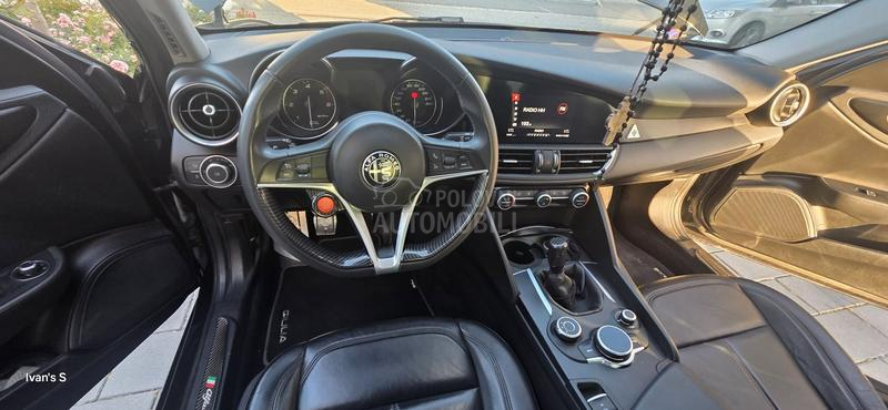 Alfa Romeo Giulia 